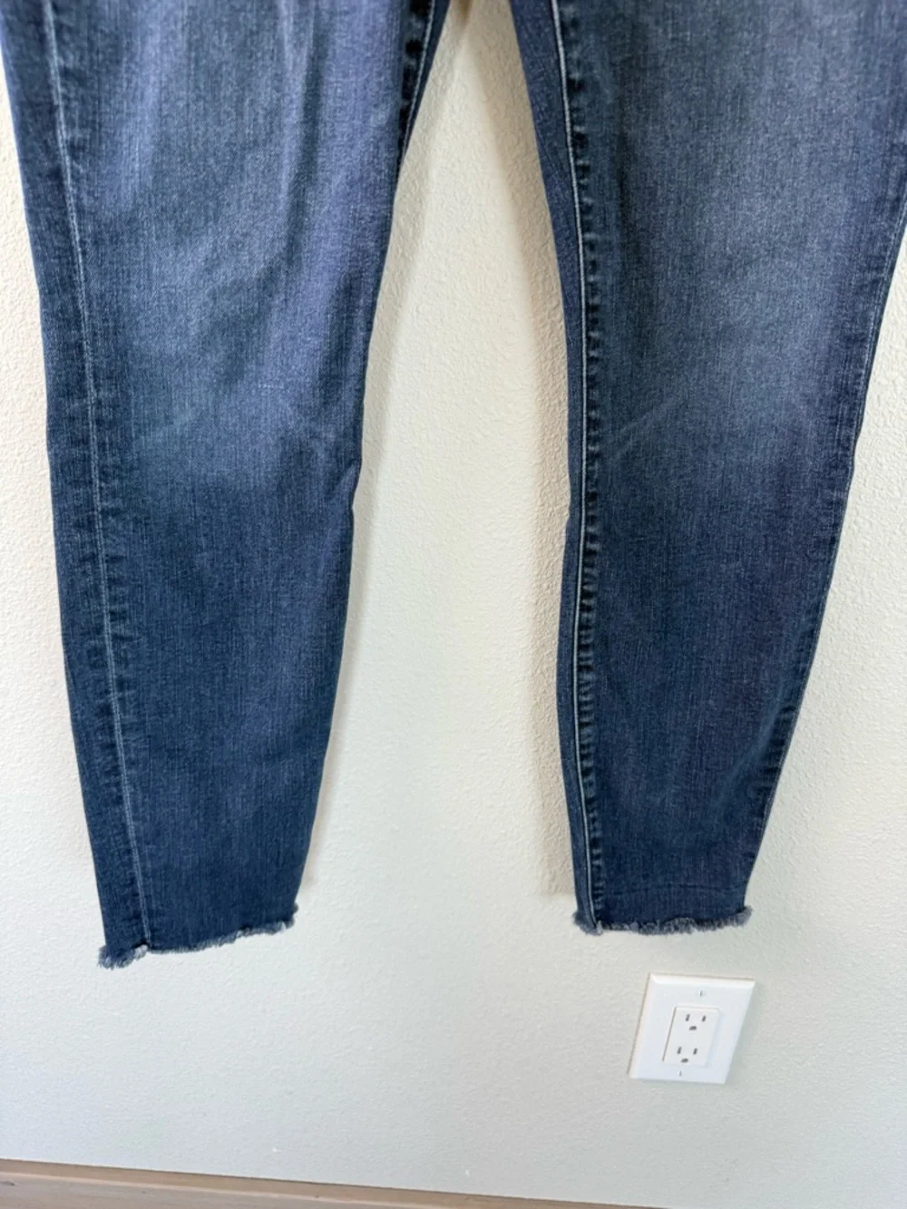 Mother The Looker Ankle Fray Skinny Jeans Invitation Only Blue Denim Women’s 29